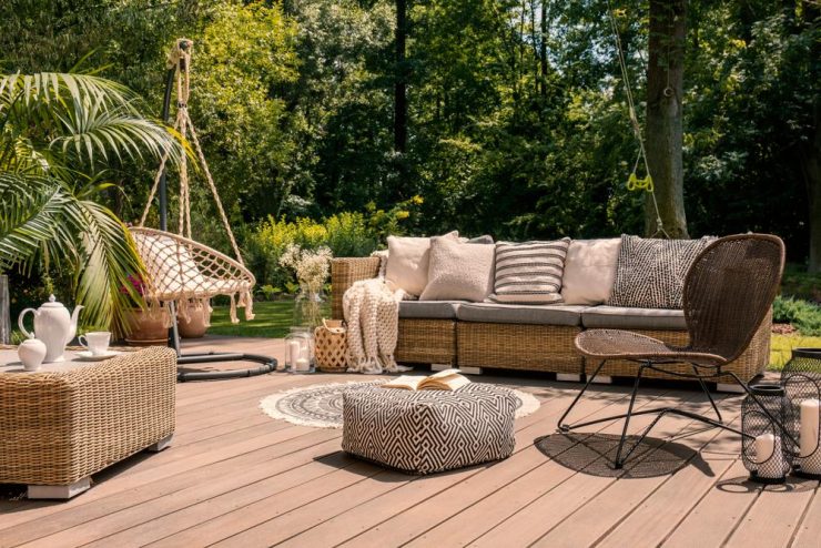 Terrasse en bois composite : une alternative durable et esthétique